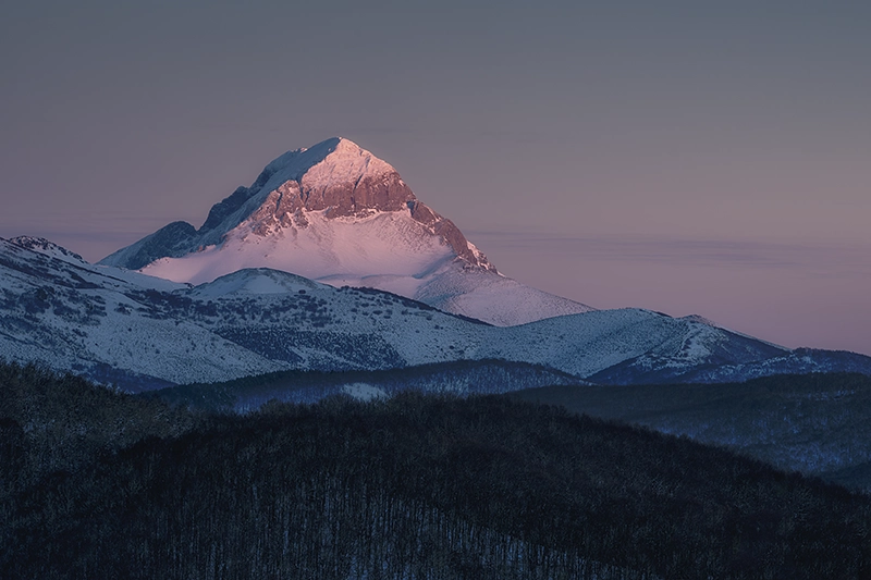 Amanece sobre el pico Espigüete